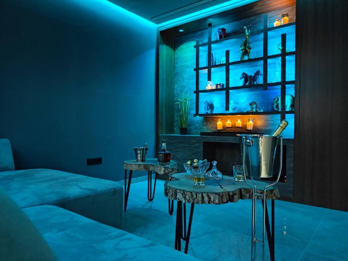 Pentlux - Spa Penthouse In The Heart Of Skopje Exterior foto
